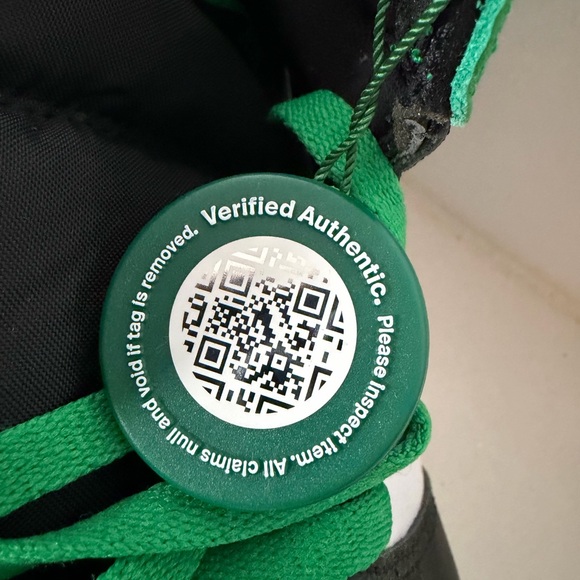 Nike Black, White, and Green High-Top Sneakers - Picture 5 of 7